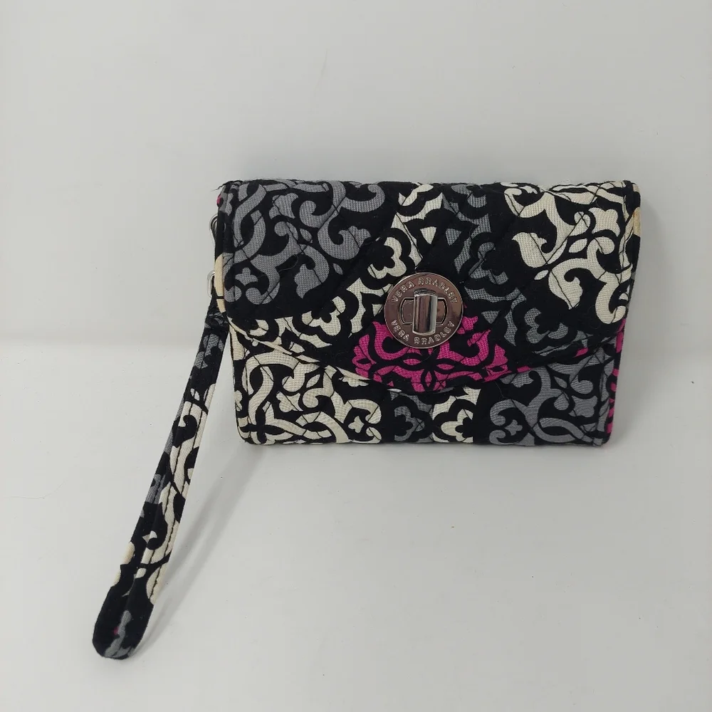 Vera Bradley Canterberry Magenta Turnlock Wallet Wristlet Black Pink Paisley